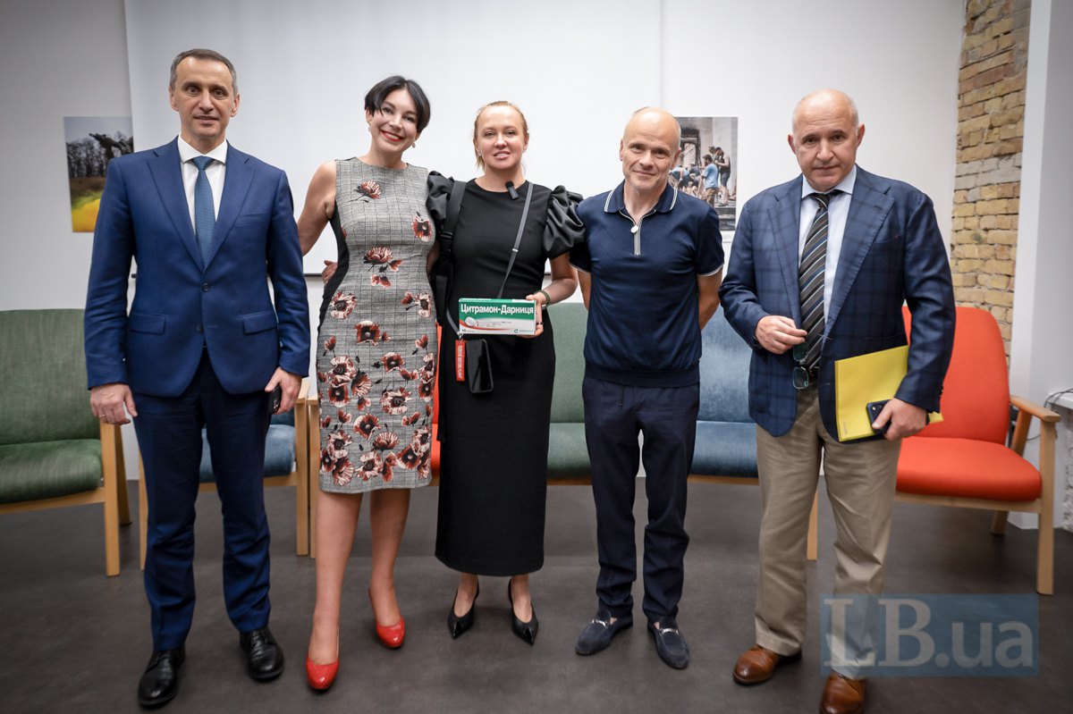 Віктор Ляшко, Cоня Кошкіна, Катерина Загорій, Михайло Радуцький, Борис Тодуров (праворуч)