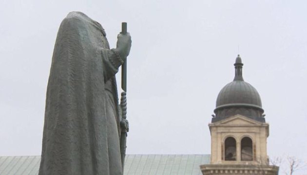 Те, що лишилося від статуї Св. Володимира