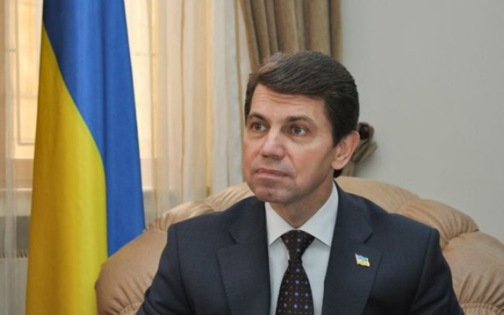 Експосол Олександр Міщенко вирішив піти з дипломатичної служби, оскільки за 4 місяці йому не знайшлося посади в МЗС