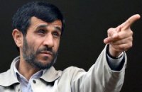 Ахмадинежад поддерживает новый дизайн одежды для иранских женщин 