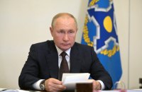 Путин заявил, что в его окружении "несколько десятков человек" заболели COVID-19