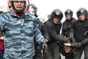 "Беркут" побил журналистку во время столкновений на Крещатике