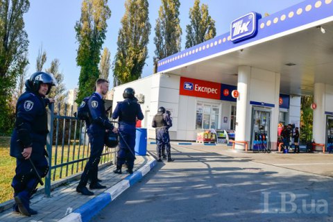 "Роснефть" продала сеть заправок в Украине
