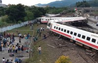 Число жертв аварії на залізниці на Тайвані збільшилося до 22 осіб