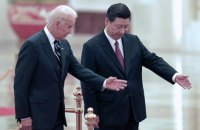 Сі Цзіньпін після дзвінка Байдена: КНР і США мають взяти частку міжнародної відповідальності та працювати заради миру 