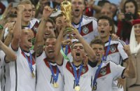 Правь, Германия, футбольным миром