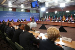 ЕС готовит третью программу помощи Украине, - еврокомиссар