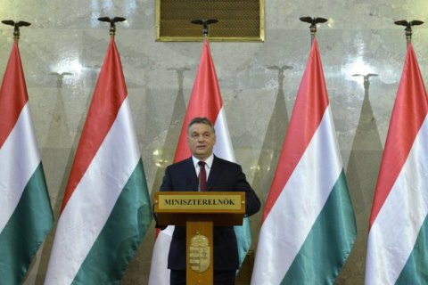 Прем'єр Угорщини побачив змову лівих у мігрантській кризі