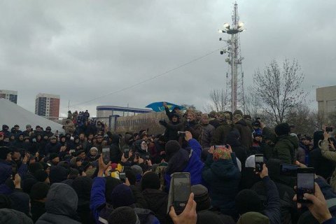 Росія відправила у Казахстан десантників