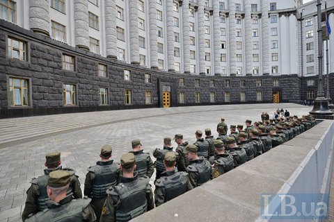 Аваков обязал Нацгвардию согласовывать кандидатуры командиров по охране диппредставительств