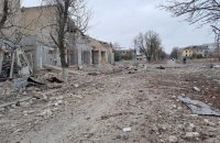 Росіяни атакували з безпілотником бригаду "швидкої" у Бериславі (доповнено)