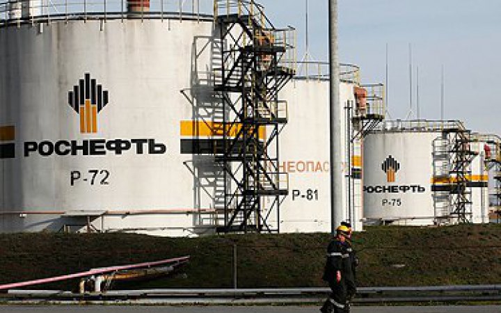 Нафтотрейдери скоротять закупівлю російської нафти з 15 травня – Reuters