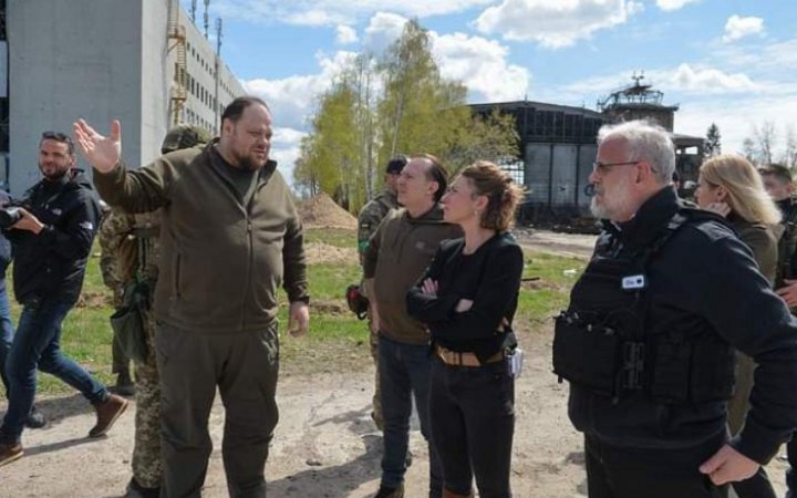 Спікери парламентів Румунії, Північної Македонії та Швейцарії відвідали Гостомель та Ірпінь