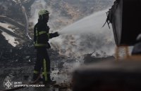 У Дніпрі ліквідували масштабну пожежу 