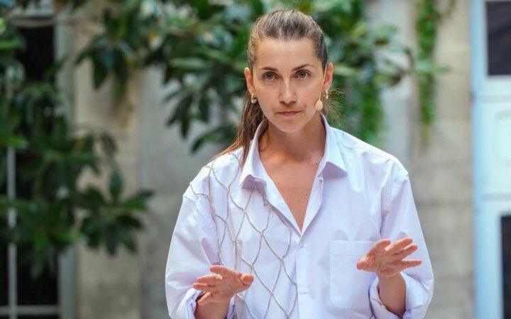 Українська хореографка Ольга Духовна презентувала танцювальну прем'єру на Авіньйонському театральному фестивалі