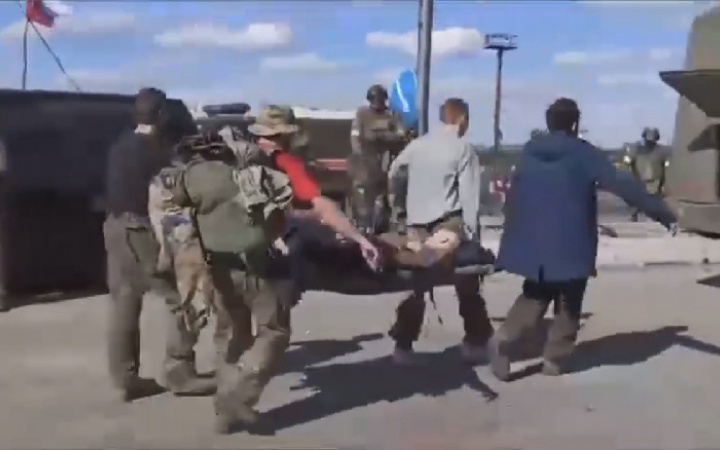 З'явилися відео виходу українських військових з Азовсталі