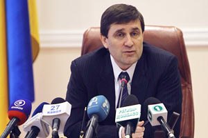 Донецкий губернатор обещает "поставить на место" желающих погромить ОГА
