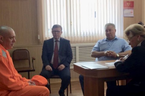 Политзаключенного Штыбликова в Омске посетил консул и омбудсмен РФ