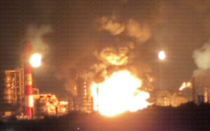 Рязанський нафтопереробний завод - у вогні