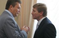 Янукович отметил многогранные таланты Ахметова