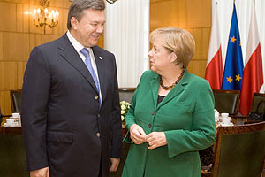 Янукович встретился с Ангелой Меркель 