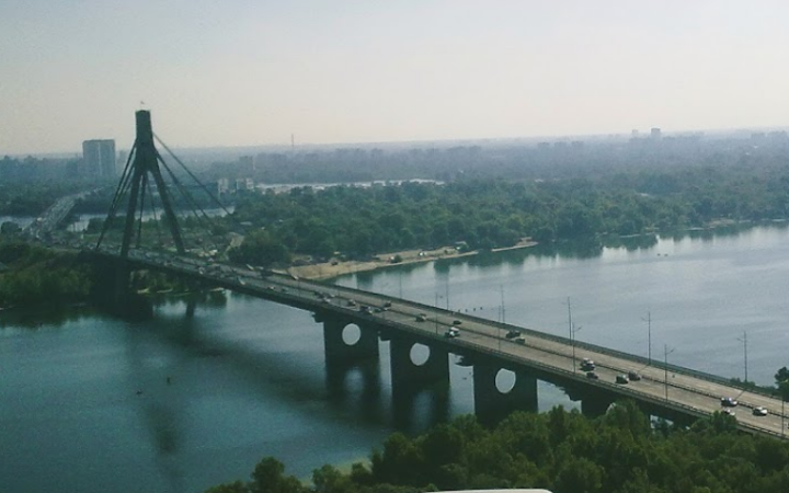 У Києві завтра на Північному мосту на 2,5 місяці обмежать рух транспорту