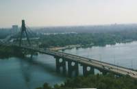 У Києві завтра на Північному мосту на 2,5 місяці обмежать рух транспорту