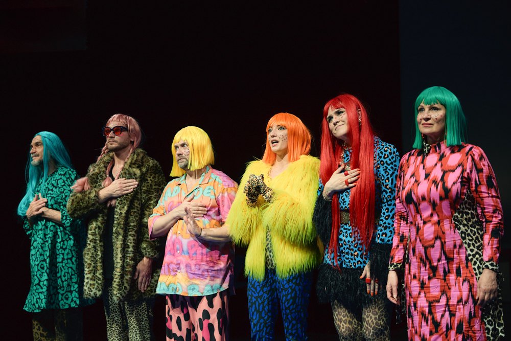 Премʼєрна вистава&nbsp;<i>Confronting the Shadow</i>