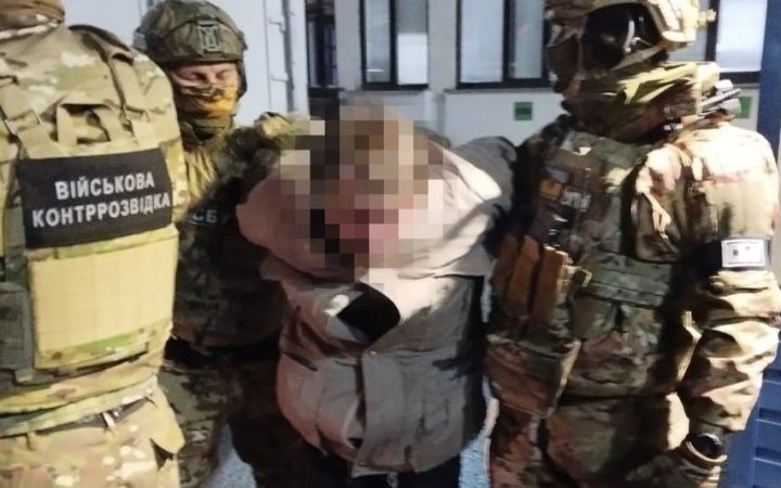 СБУ затримала зрадника, який планував у Будапешті передати росіянам флешку з інформацією про українських силовиків