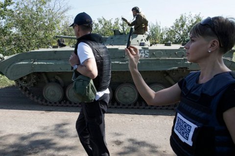 ОБСЕ зафиксировала скопление тяжелого вооружения боевиков