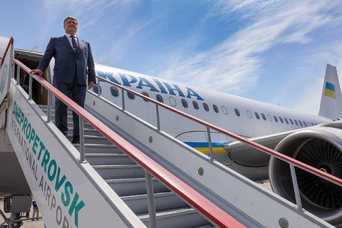 Порошенко выступил за финансирование капремонта ВПП аэропорта в Днепре
