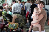 У Мінсоцполітики назвали офіційну кількість переселенців з Донбасу і Криму