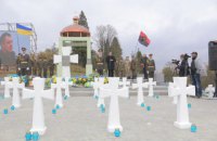 МЗС Польщі викликало українського посла через меморіал з написом про польських окупантів