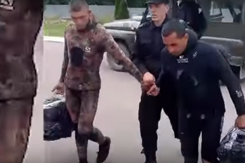 На українсько-румунському кордоні затримали "водолазів" із контрабандними цигарками