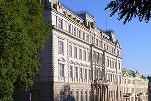Прокуратура не визнає рішення Львівської облради з приводу закону про мови