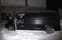У Києві на зупинці громадського транспорту викрали людину