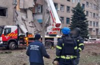 РФ вдарила по лікарні і шахті в Донецькій області. Є загиблі та поранені 