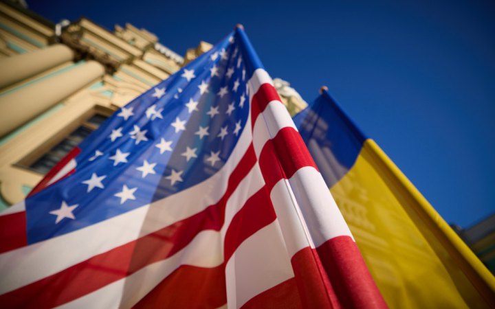 Зеленський назвав суму допомоги, яку Україна повинна отримати від США цьогоріч і наступного року