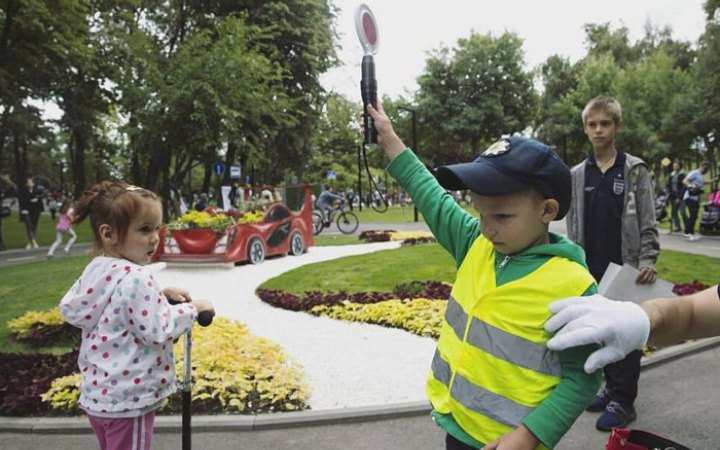 ​Експосадовця "Київзеленбуду" судитимуть за розкрадання 800 тис. гривен на ремонті Куренівського парку