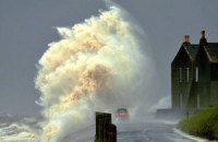  На Великобританию обрушился ураган «Катрин»