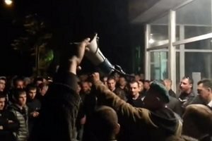 В Ахметова звинувачують "людей спортивної статури" у провокуванні страйку шахтарів