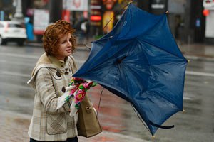 Восток и юг Украины в воскресенье зальют дожди