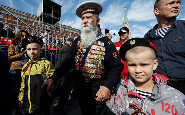 Більше 20 російських міст скасували паради на 9 травня, – ЗМІ