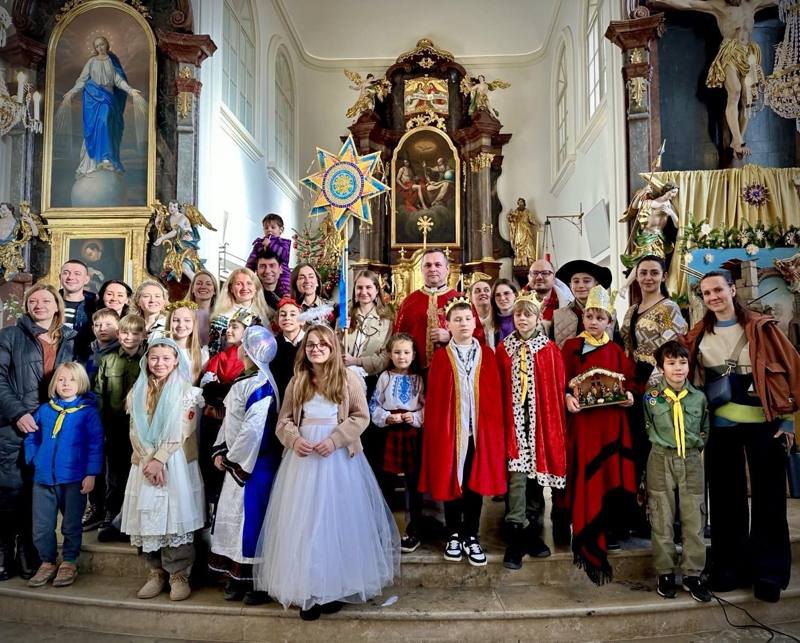 Пластовий вертеп за сценарієм Тетяни Шпайхер. Karlauer Kirche в місті Грац (Австрія).