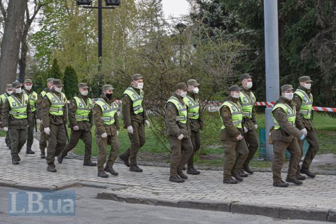 МВС протестує поліцейських і гвардійців на коронавірус своїми силами