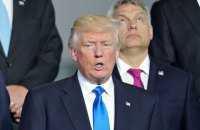 ​Трамп оттолкнул премьера Черногории на саммите НАТО, но тот не стал обижаться