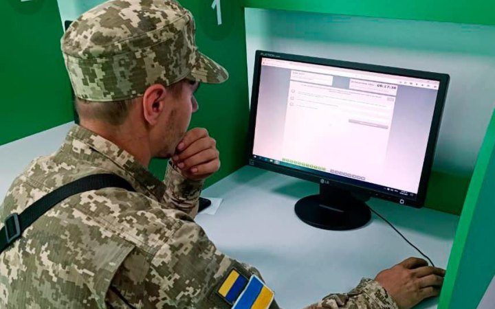 ​Іноземцям, які служать у ЗСУ, спростили процедуру отримання українських посвідчень водія