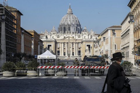 Ватикан зобов’язав усіх співробітників вакцинуватися від коронавірусу