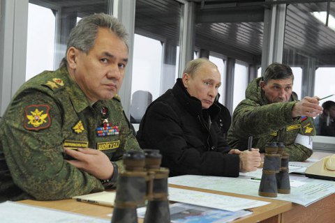 Росія раптово почала перевірку боєготовності військ і флоту поряд з українським кордоном