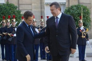 Саркози отверг предложение Януковича о встрече